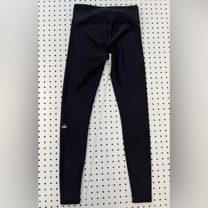 ALO YOGA Airlift Leggings, Small, Black, low rise waist